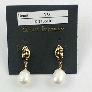 High-Quality Brass Earrings With imitation 18k gold plates, 100% natural pearl